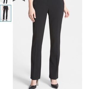 Vince Camuto size 2 knit dress pants with a center pleat